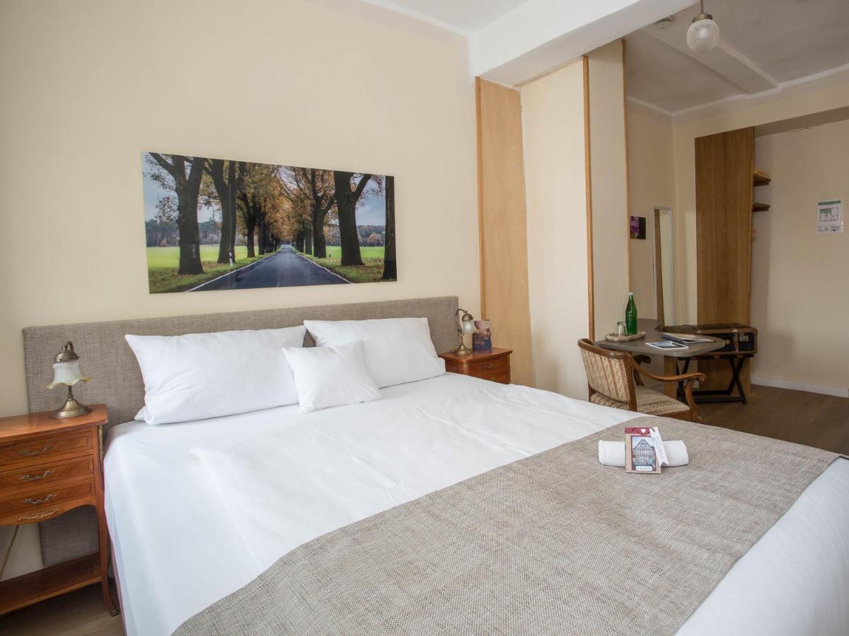 Altstadthotel Treysa Schwalmstadt Buitenkant foto
